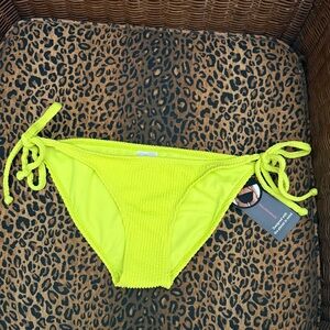 No boundaries bikini bottom